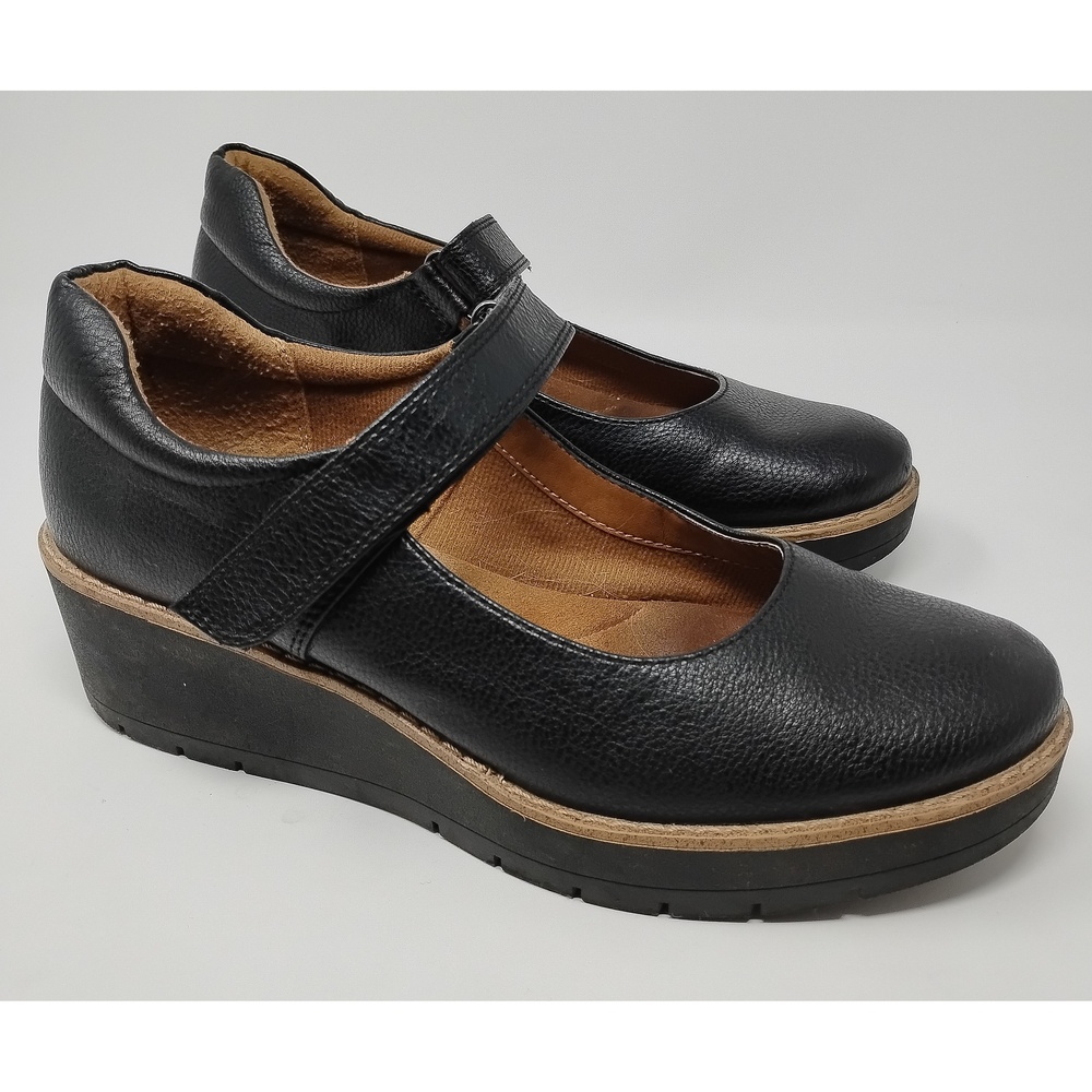 EuroSoft Mary Jane Wedge Shoes Size 7.5 Leather Preppy Minimalist Platform